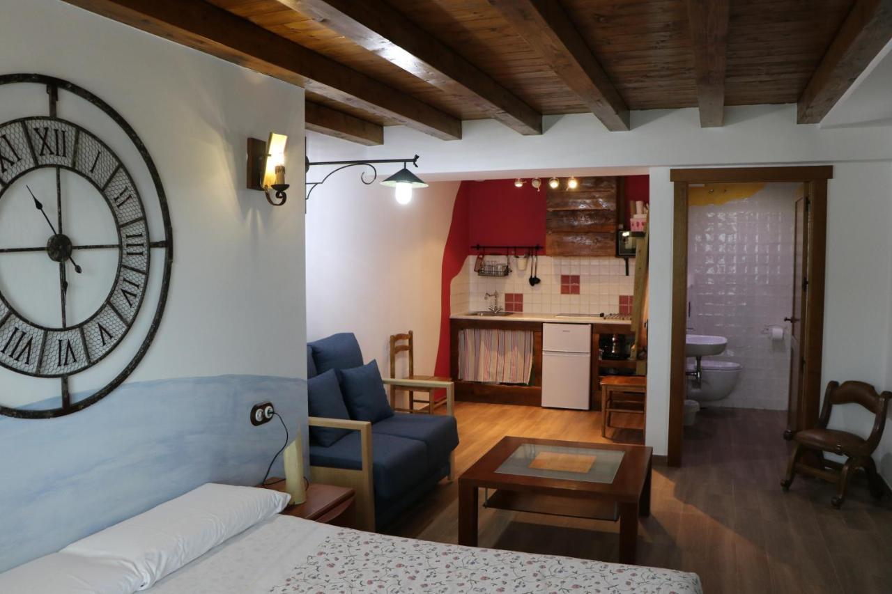 Apartamentos Rurales Casa Lafuente Luquiano ภายนอก รูปภาพ